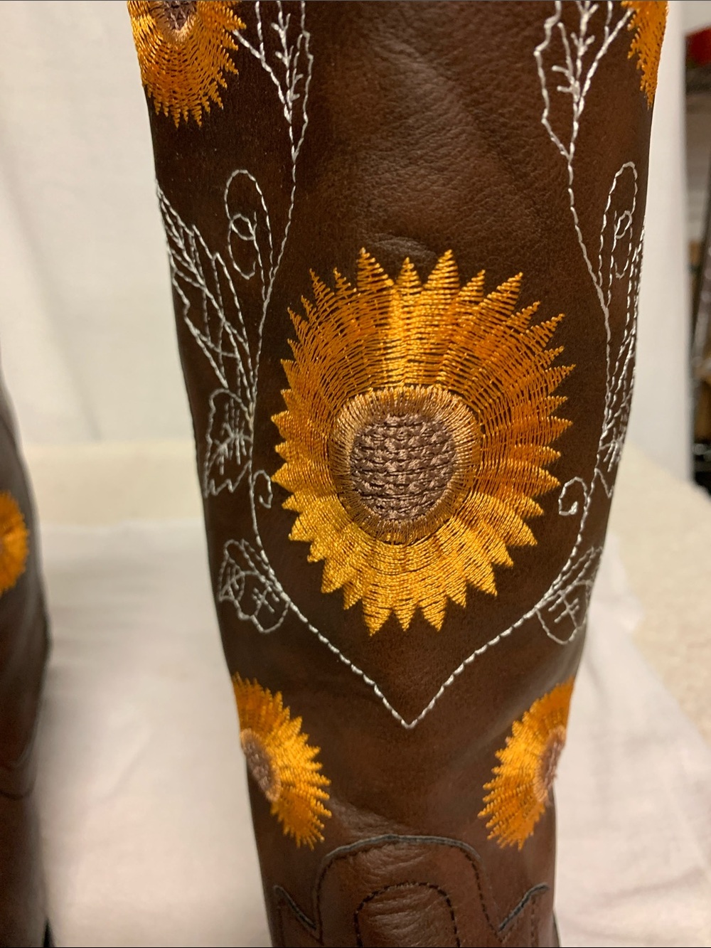 Sunflower Embroidered Cowboy Boots Size 41 UK US Size 8 1/2 Brown Like NEW Cute - Picture 7 of 7